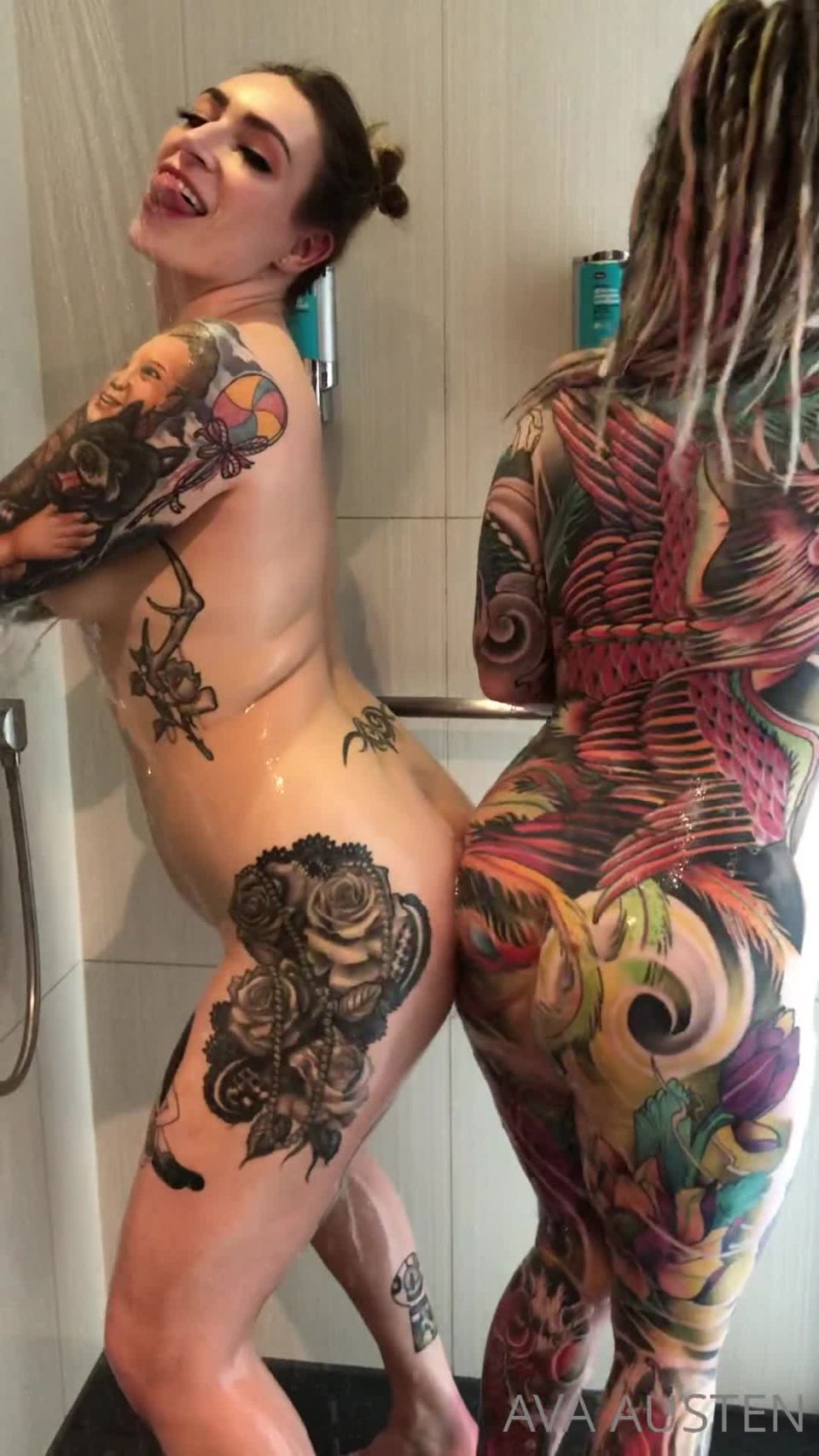 Piggy Mouth () Wow i need to spend more time with piggymouth who agrees that ass th