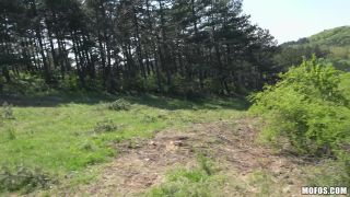 Nekane - Romantic Date On Picni With Busty Chick Full HD