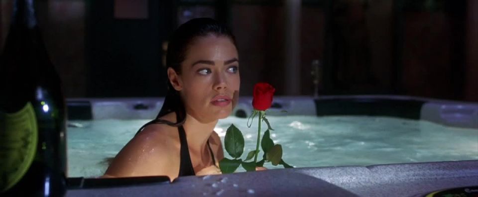 Denise Richards – Valentine (2001) HD 720p - (Porno de Celebridad)