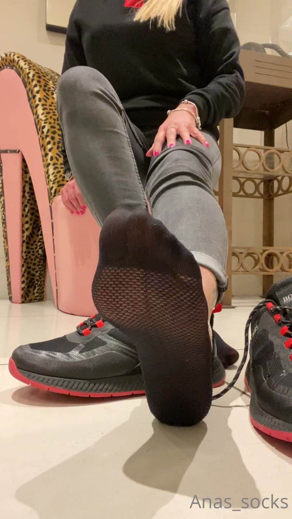 Ana - anas socks () Anassocks - even when i go out i have time for my sweaty sock lovers this ones for you 13-08-2021