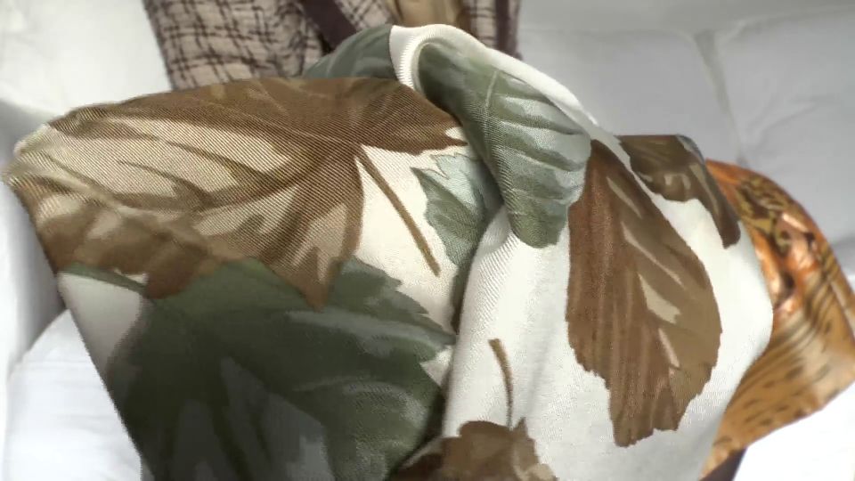 Señora_Victoria_Valente - Abspritzen Auf Meinen Seidenschal - FullHD 1080P