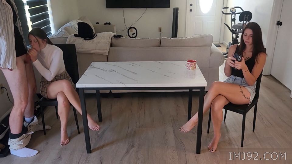 6298 Esposa tiene que ver como marido consigue uso libre de su mejor...