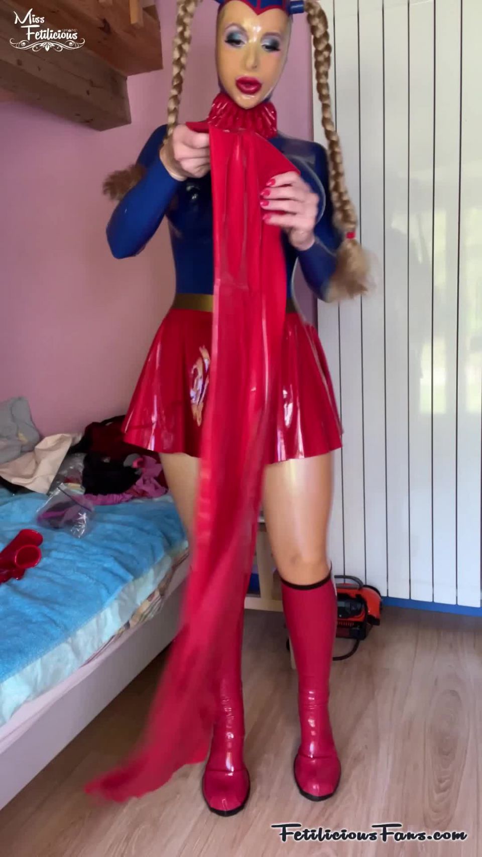 FetiliciousFans SiteRipPt 2Supergirl in the South of France