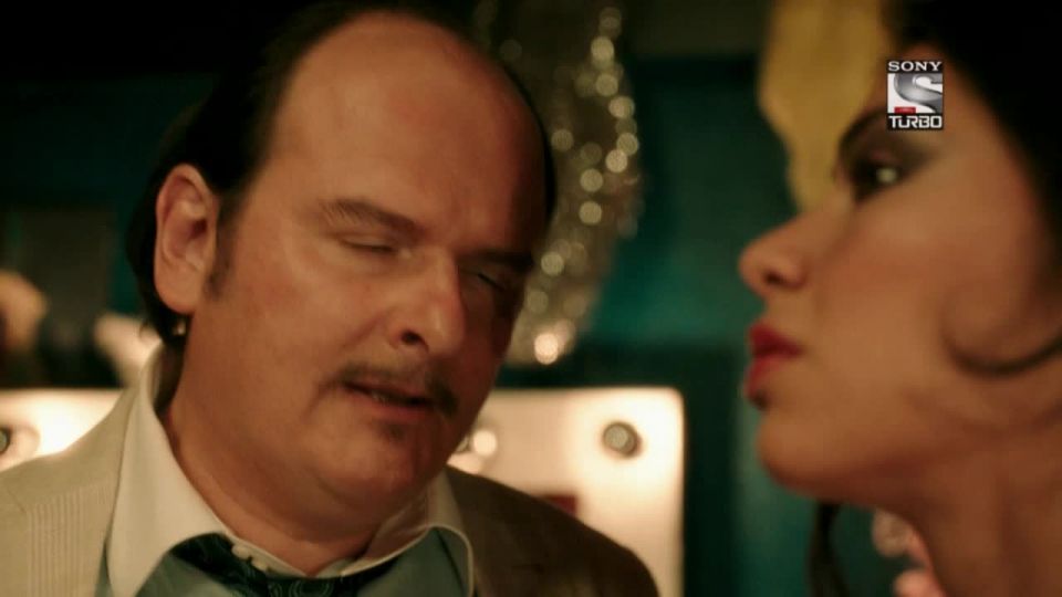 Lavinia Longhi, etc – Estación Horizon s01e04 (2015) HD 720p!!!