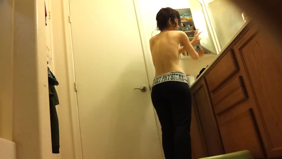 Nice girl after shower. hidden cam