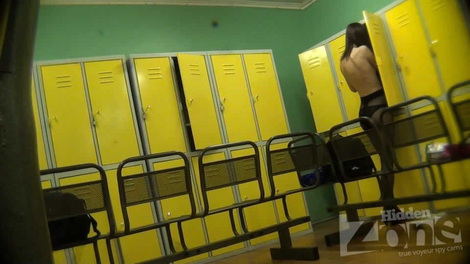  Voyeur – A slender figure (AVI, FullHD, 1920×1080) - voyeur - voyeur 