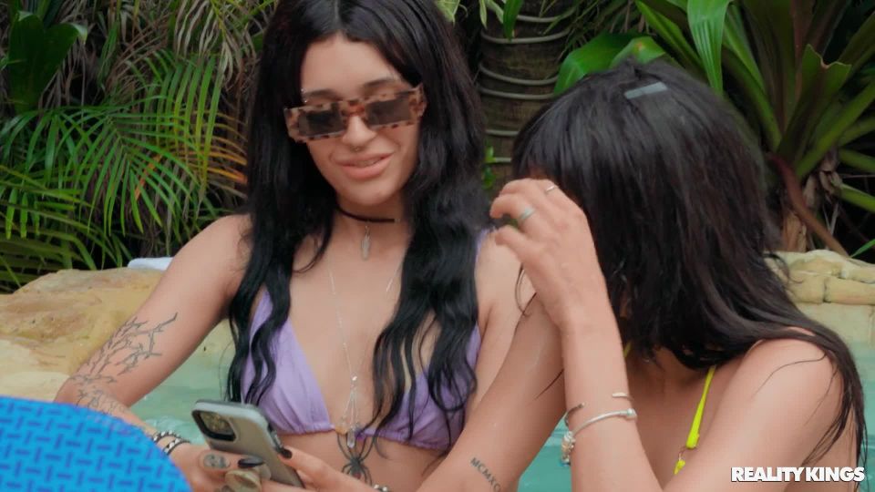 Summertime Shenanigans - Ari Alectra Video Sex Download Porn