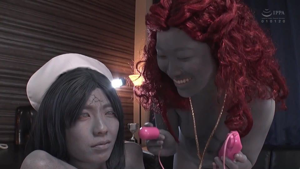 [RCTD-426] Mujer Lesbiana Petrificada Serpiente - JAV