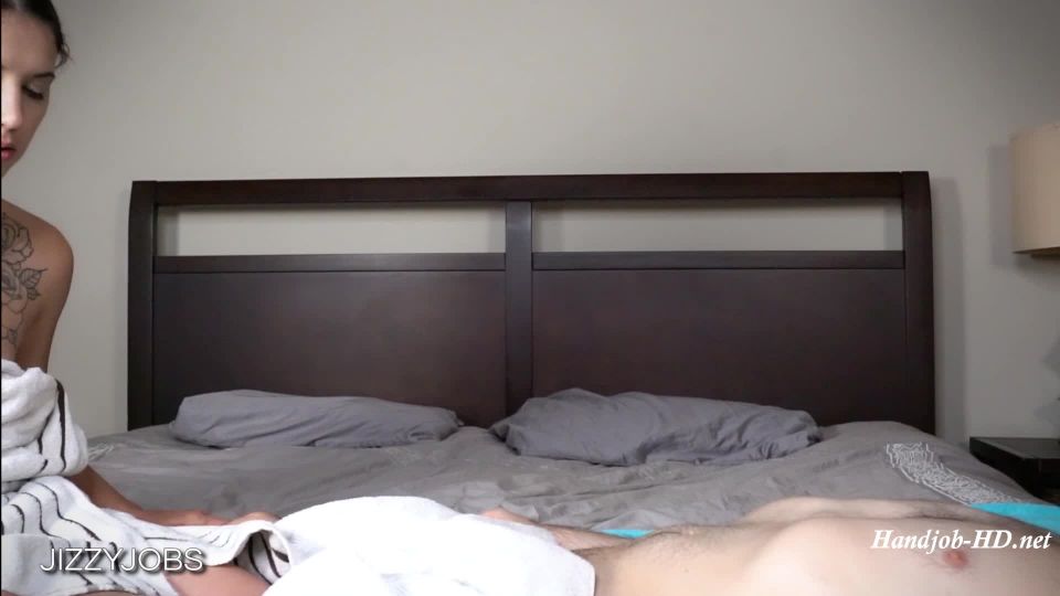 Happy Handy With Logan Sinns – Jizzy Jobs - (Webcam)