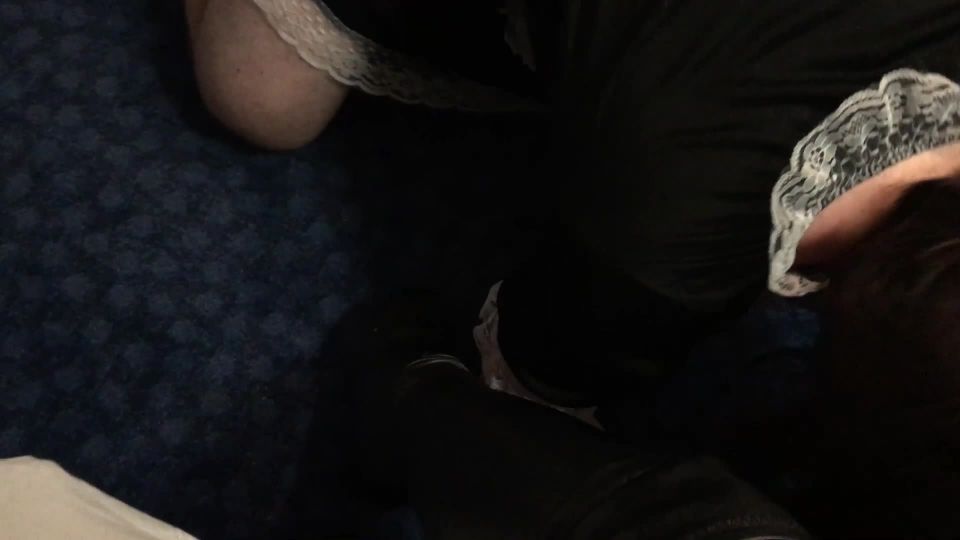 Miss Laura - mistresslaura11 () Mistresslaura - lucky loser gets to worship my sexy leather thigh high boots lick them all clean for yo 15-08-2016