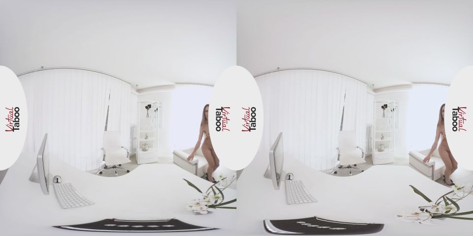 Office Playtime - Oculus 5K - Natural tits