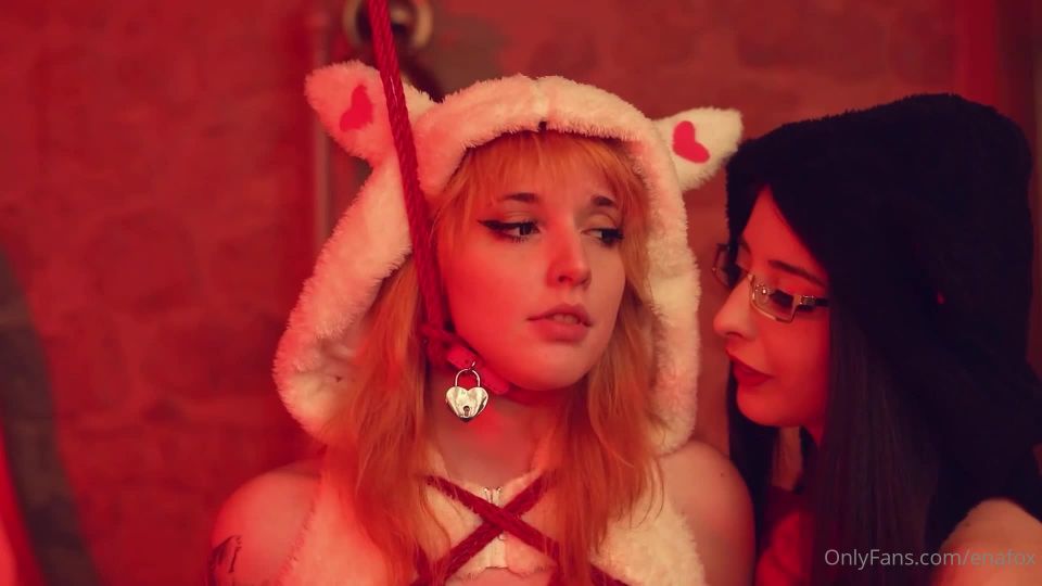 Enafox y Mikomi Hikomi – GG El nuevo cosplay de vídeo de mascotas