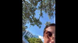 Amateur porno Missdxxx Teasing su largo piernas chupando desnudo en vídeo Miss_dxxx