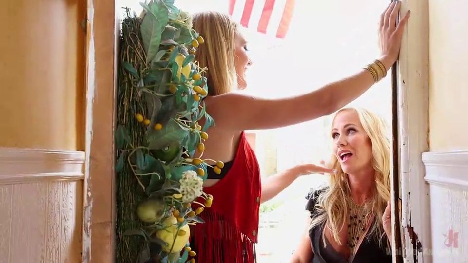 Jul 18, 2014 Querida, Cherry Torn, Simone Sonay, Mona Wales y Ella Nova (Porno femenino)