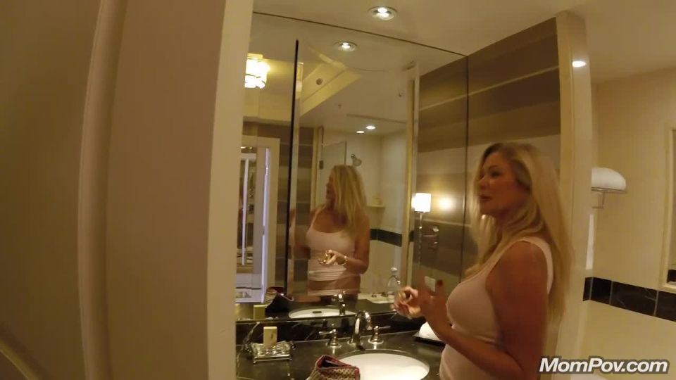 Mompov-bts-62 Faye pov 