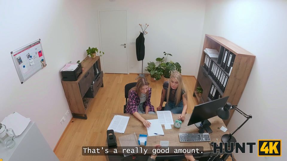 7175 Sexy and Horny Lesbian Zlata Shine Decided to Fuck to ge...