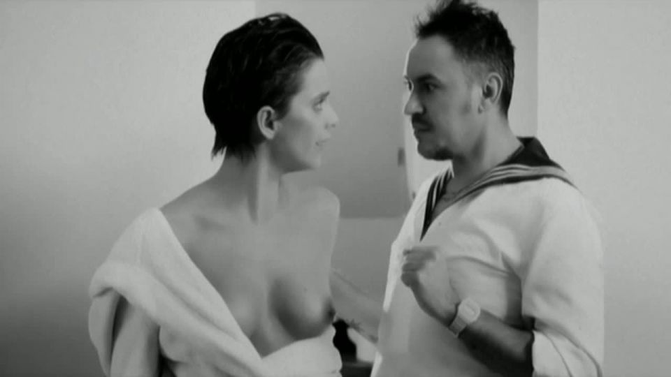 Macarena Gomez - La niña (2012) HD 720p - (Celebridad porno)