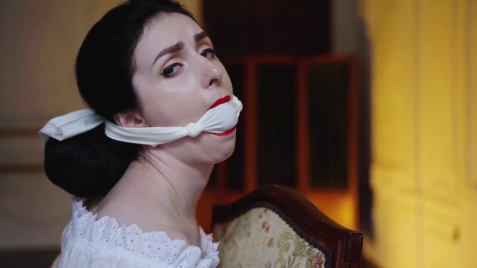 online clip 20 selena gomez femdom Miss Ellie Mouse – Bondage Látex y manos, fetiche en la masturbación porno