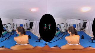  VRHush presents How Is My Form – Gi (MP4, UltraHD/2K, 3840×1920),  on 3d porn 