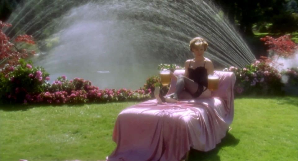 Julie Bowen - Happy Gilmore (1996) HD 1080p - (Celebridad porno)