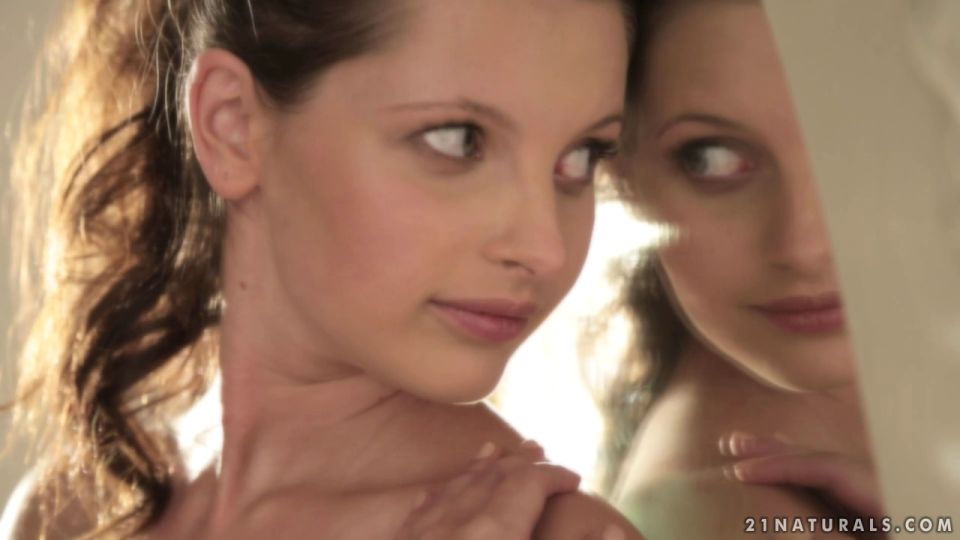 Video Reflection  Liona Levi 720p HD