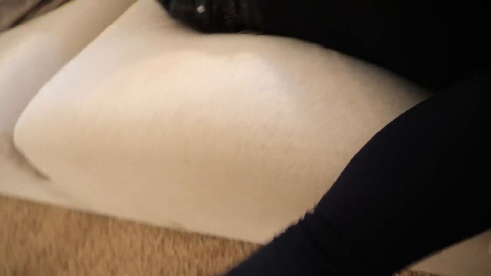 video porno 12 Chicas Durmiendo – Fuera para el Conde – Victoria en femdom porno femdom mocoso