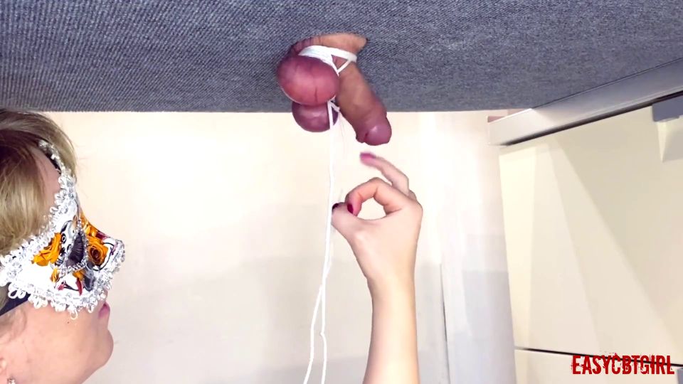 Sexyfemdomcbt - Ama ata bolas y chasquea dedos sobre esclavo - Fiesta de ballbusting