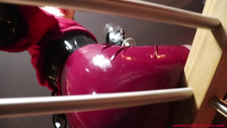 Lady Perse – Od Dzisiaj Jesteś Moją Zabawką, Zamkniętą W Klatce – Chastity - [Webcam]