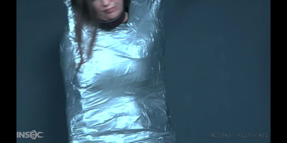 clip 21 Maddy O'Reilly, London River, Stephie Staar - Dolor hacia adelante: Aplastado en bdsm porno calvert bdsm