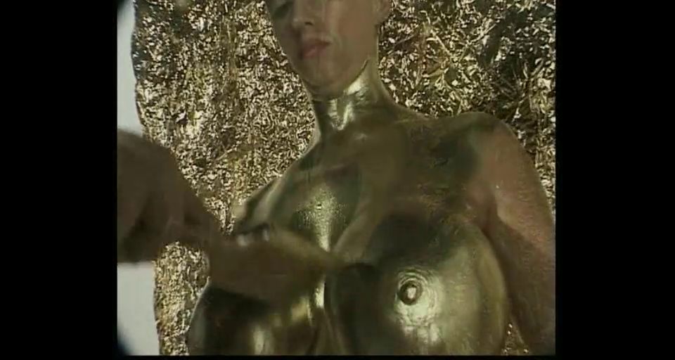 Tetas de goma de Cumming de verano (porno fetiche)