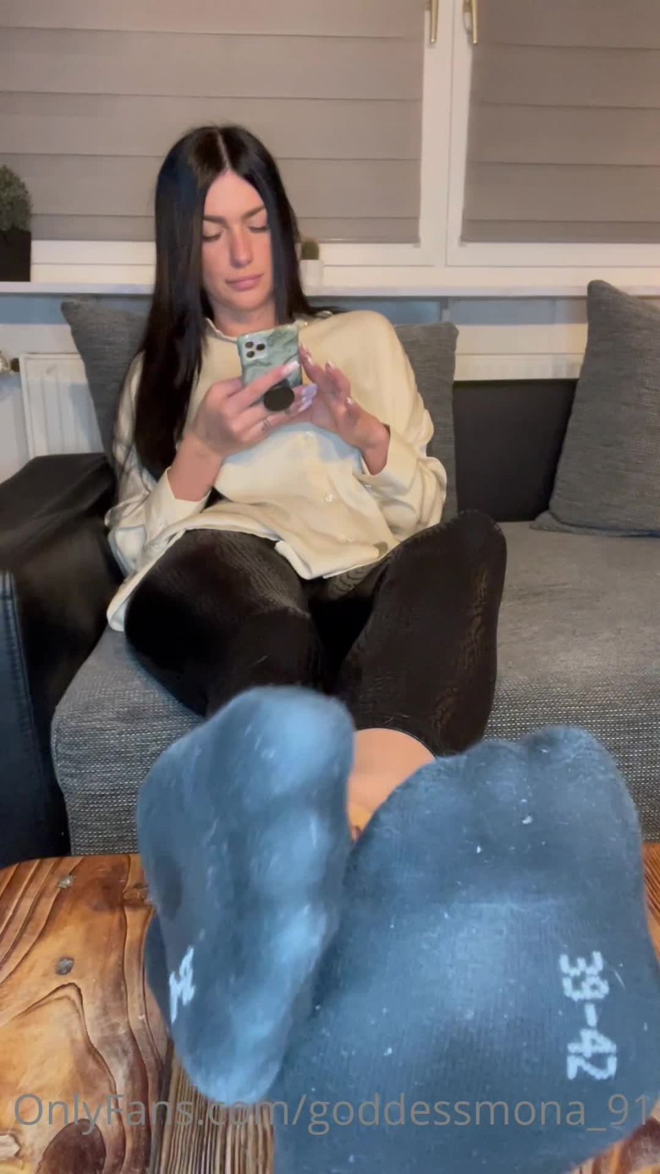 250 goddessmona 912022-02-12-0gzazeqfkk030gqxex28l source Foot!