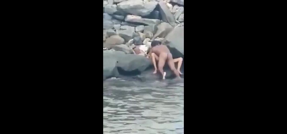 free adult clip 38  Hot teen couple caught fucking on the beach, beach sex on teen
