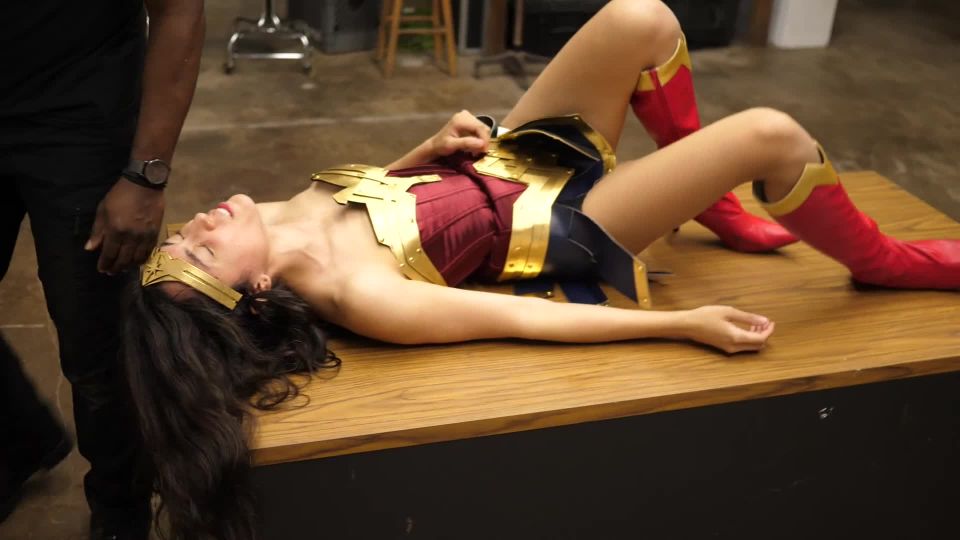 [supermisses.com] Wonderful Lady Power Source