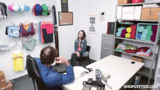 video gratis 49 – Lily Glee – Caso No. 8457526, sobre adolescente