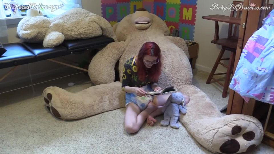 Diaperedonline2Picky Picky Reads to Stuffies