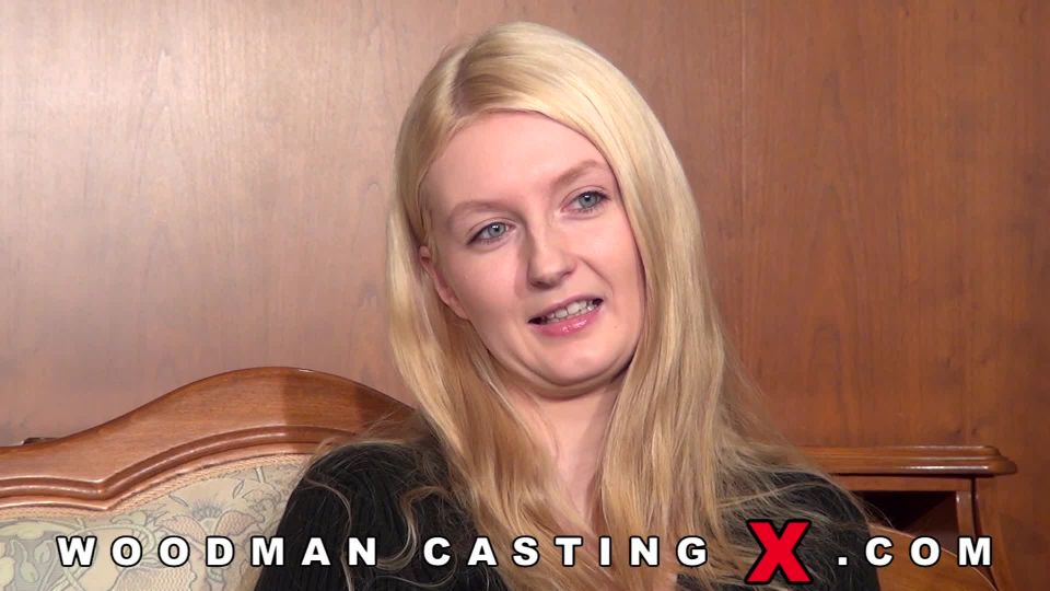 Helena Sculptura Casting (Amateur porn)