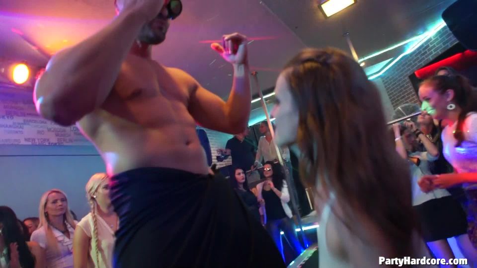 Party Hardcore Gone Crazy Vol. 30 Part 2 - Cam 4