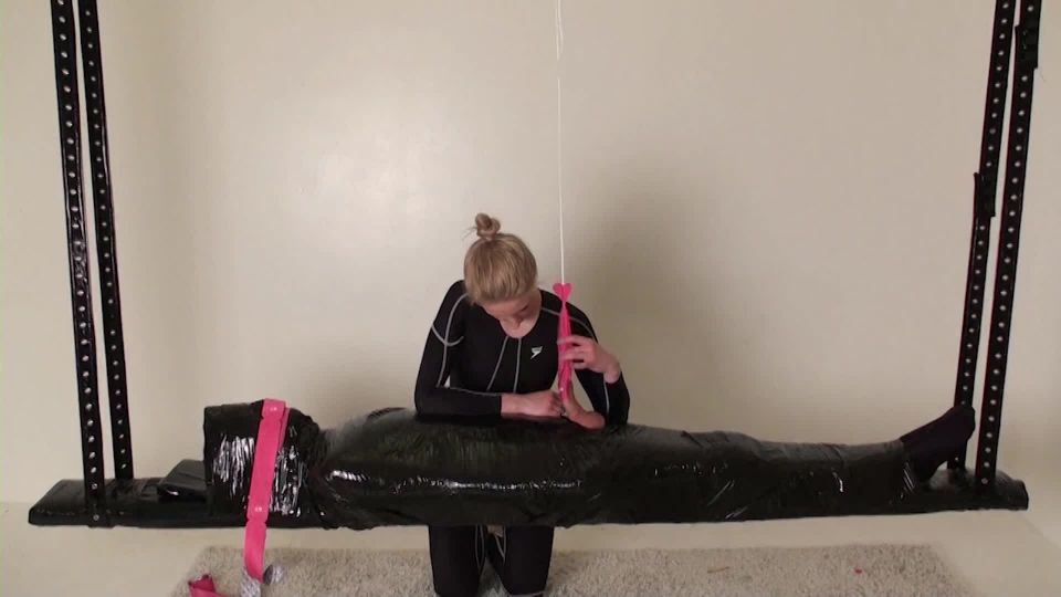 Carlin Says Taped (Fetish porn)