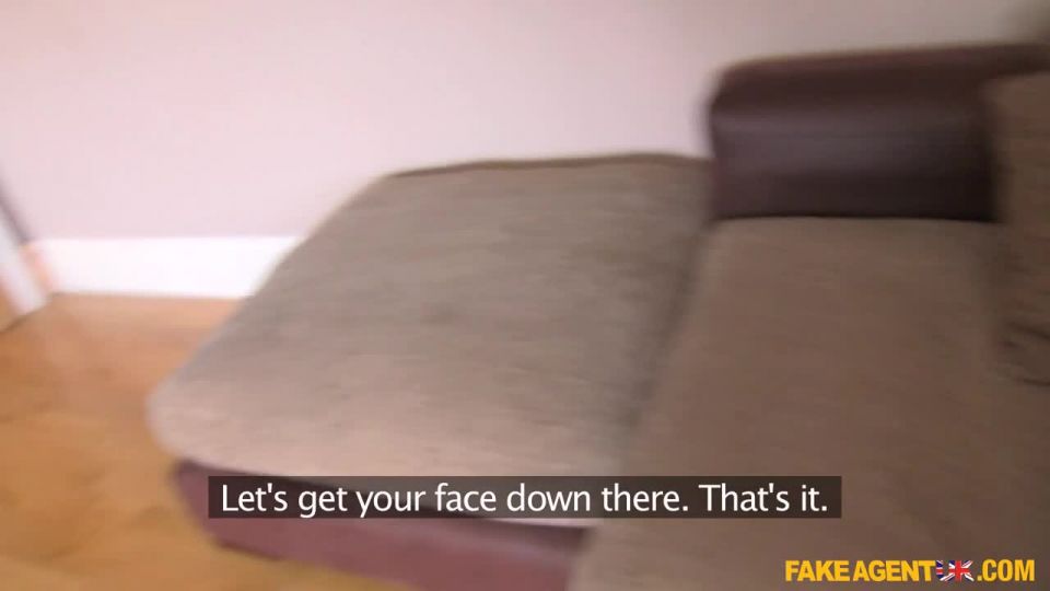 [GetFreeDays.com] Debby Pleasure y Mila Milan Trío con modelos porno holandés porno casting indio