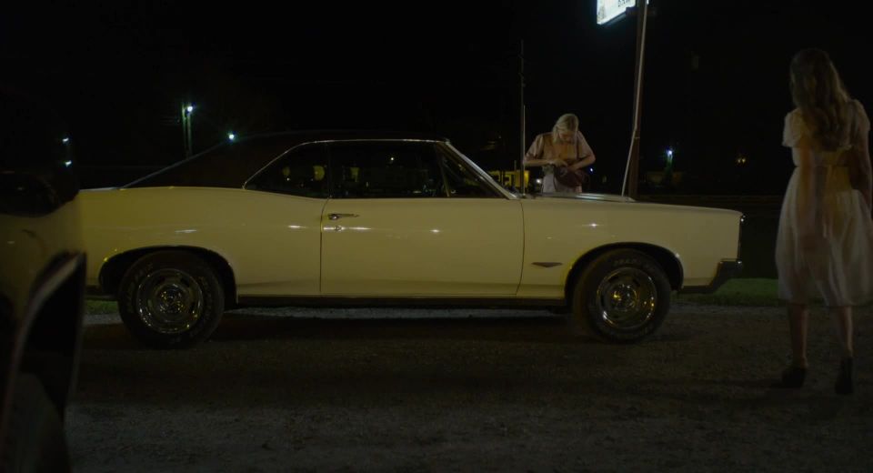 Claire Holt, Alycia Debnam-Carey, Francesca Eastwood - A Violent Separation (2019) HD 1080p - (Celebrity porn)