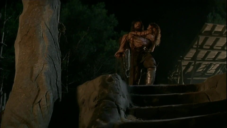 Kari Wuhrer - Berserker (2004) HD 1080p - (Celebridad porno)