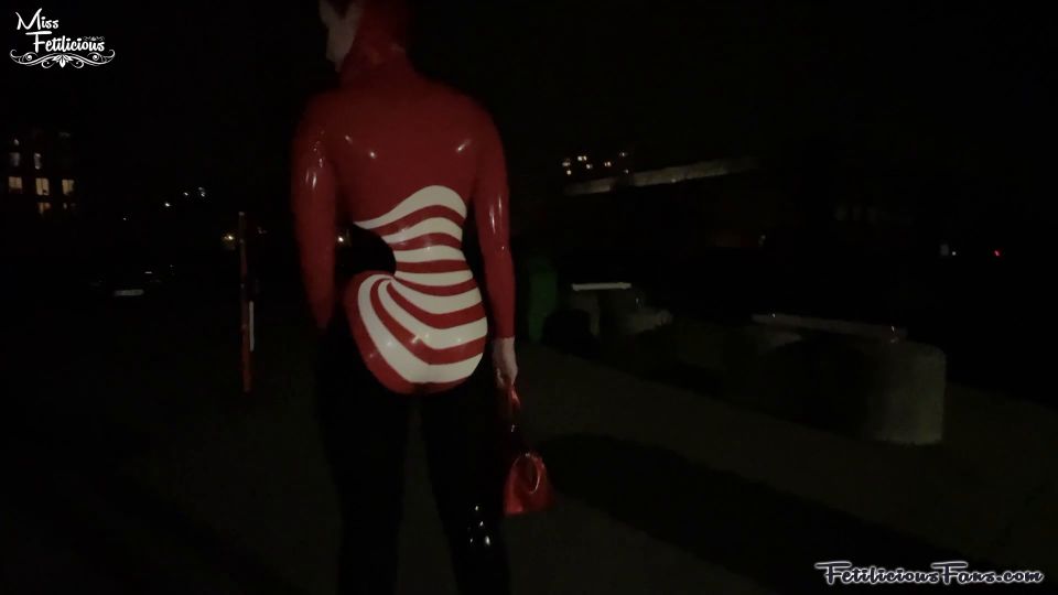 Latex Fetish Re-Volution Vista rápida Porn - Nuevos videos de sexo...