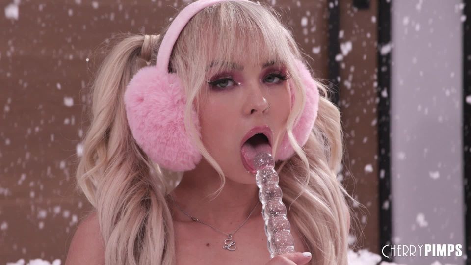 FullHD Porn Bestseller! Lilly Bell - Getting Frisky With Snow Angel Lilly Bell*