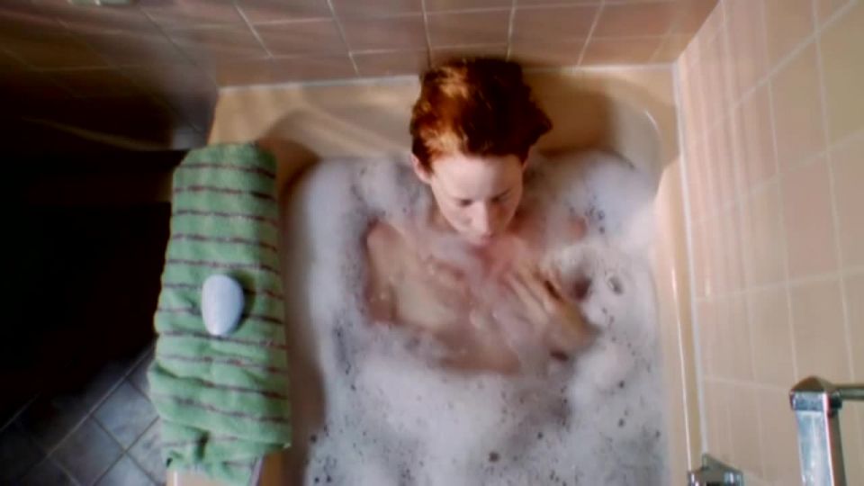 Manon Banta - Existes (2010) HD 720p - (Celebrity porn)