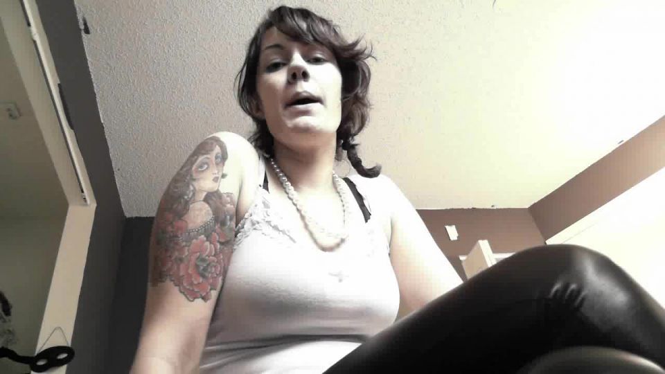 online adult video 22 Lucy Skye – Giantess Eats You on femdom porn femdom self facial