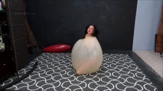 Custom Fetish - Cherri Struggles in Climb In Balloon - Fetish