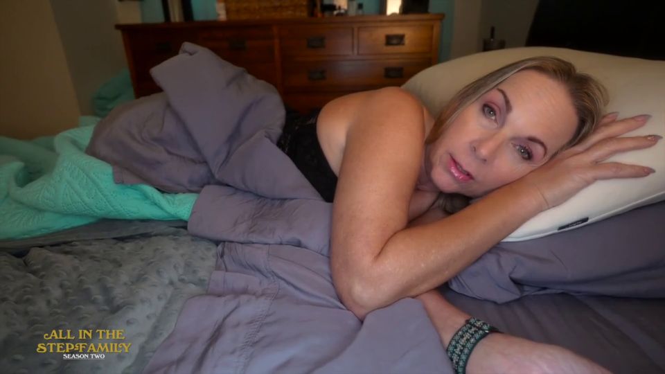 Scott Trainor - Quiero montar que grande duro Dick Junior. Se siente muy bien!- Kymber Leigh AITSF250523 2 de3