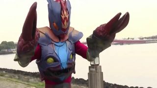 [WarAnLov.com] ZEPE-36 Prism Three Prism Blue in a Close Call-001