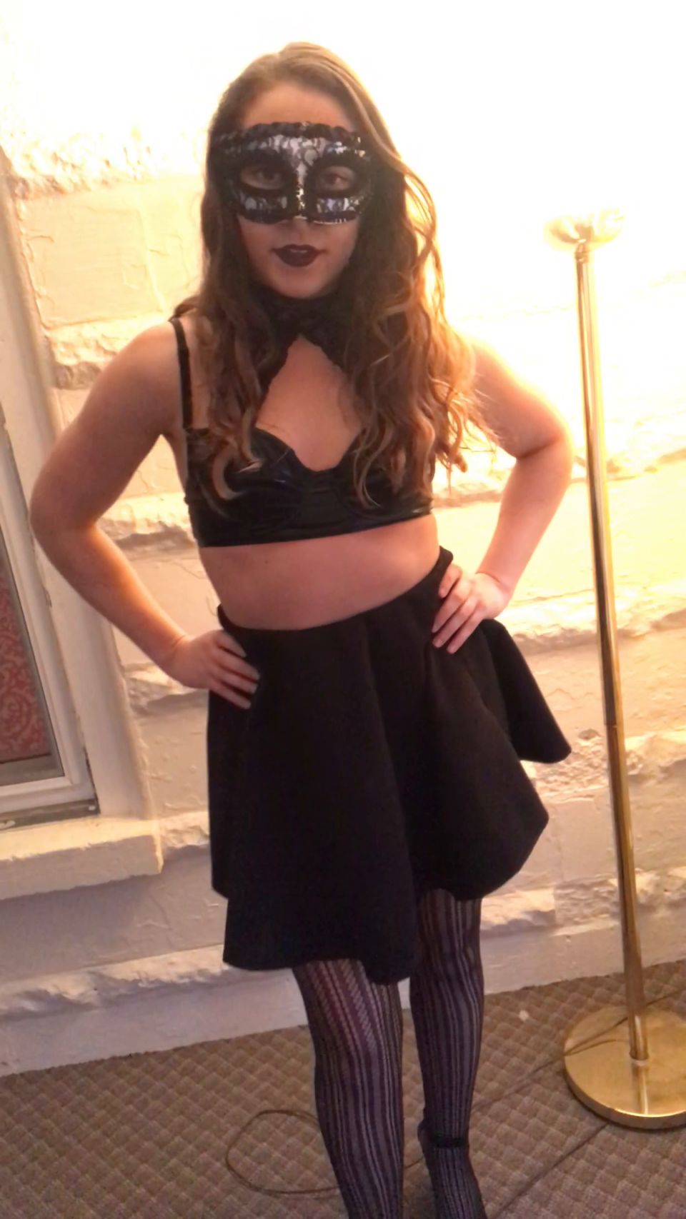 Saradoesscience - Boss Feminizes Lazy Employee.MOV