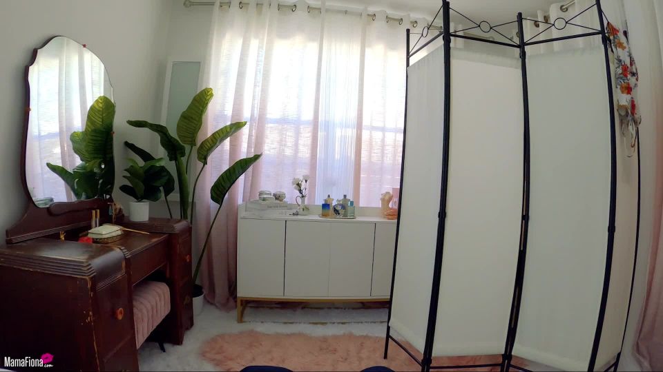 free porn clip 22 lesbian feet fetish Mama Fiona — Mom Gets The Hint, mama fiona on milf porn